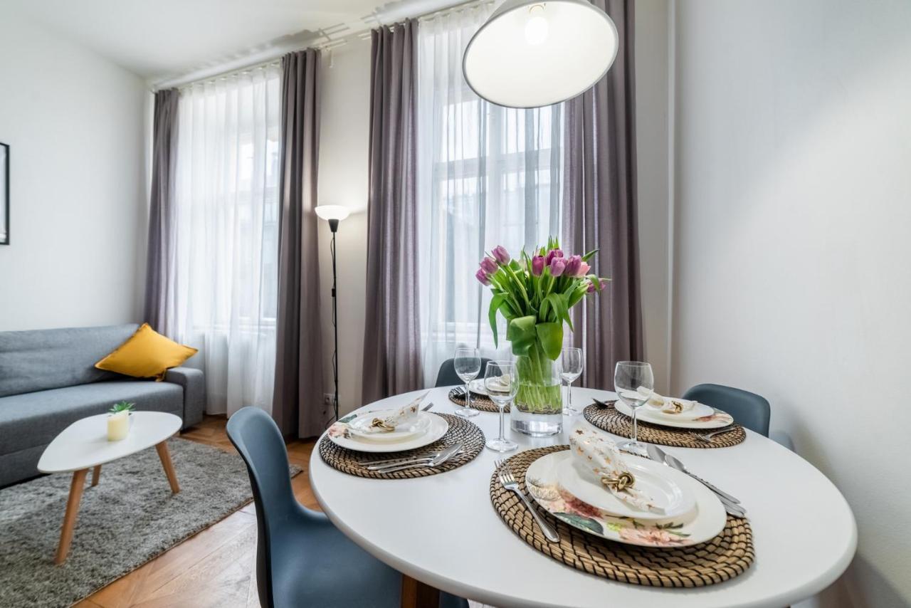 Exclusive Apartment Near Kafka'S Head Praha Bagian luar foto