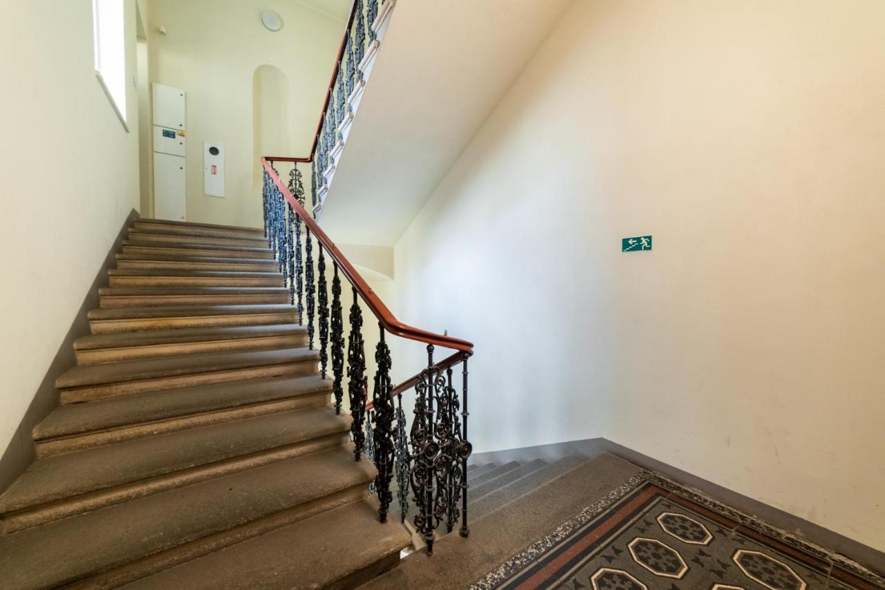 Exclusive Apartment Near Kafka'S Head Praha Bagian luar foto